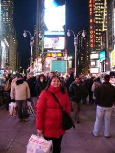 Hanna på Times Square i New York