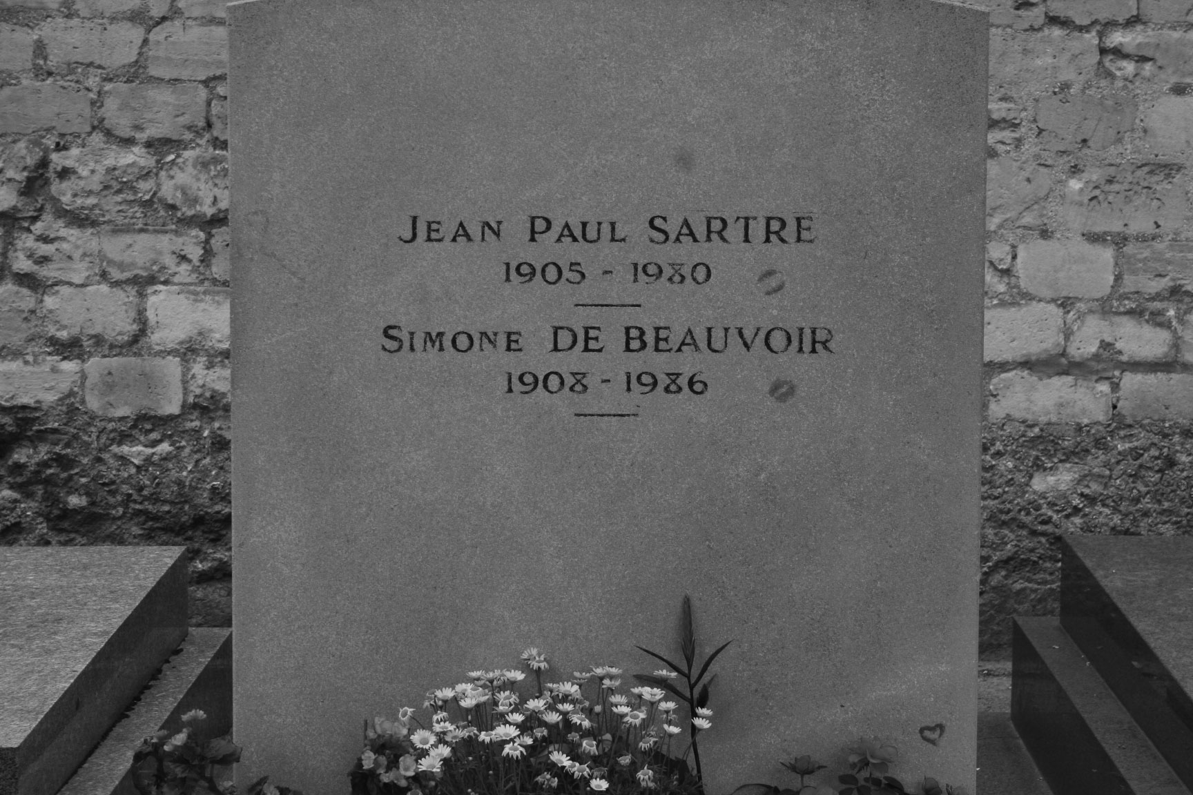 Simone de Beauvoir och Jean Paul Sartres grav